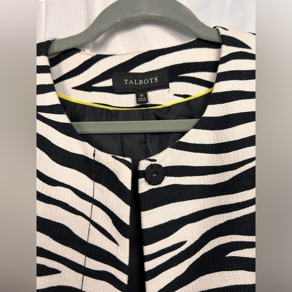 Talbots round neck zebra print longline jacket. Size 10. NWT. - Picture 8 of 9